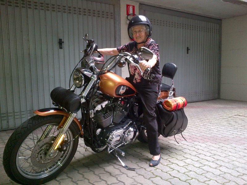 Nonna in moto.... Turate10