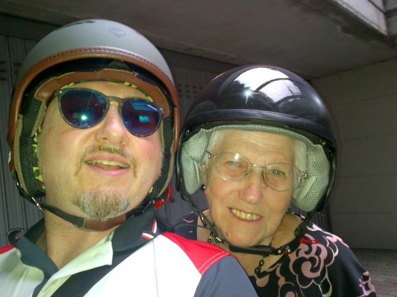 Nonna in moto.... Turate11