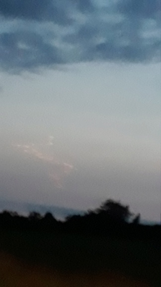 Traînée dans le ciel ariègois 20230614