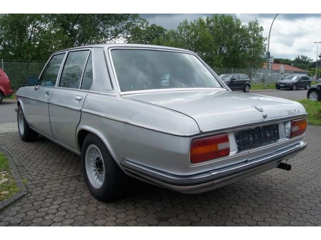 BMW 3.0L si (restauration) W9043716