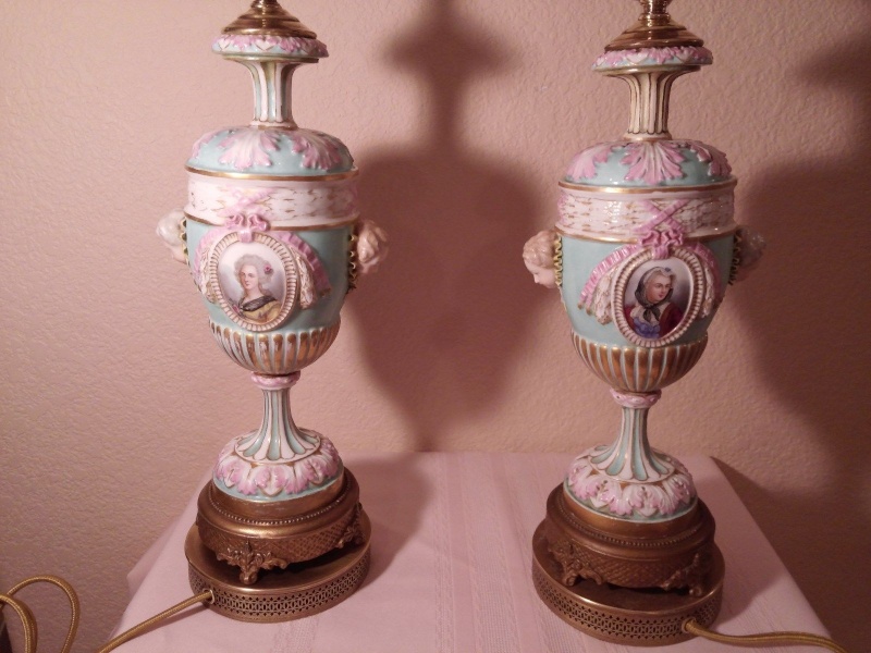 A vendre: Louis XVI et Marie Antoinette - Page 2 _5721