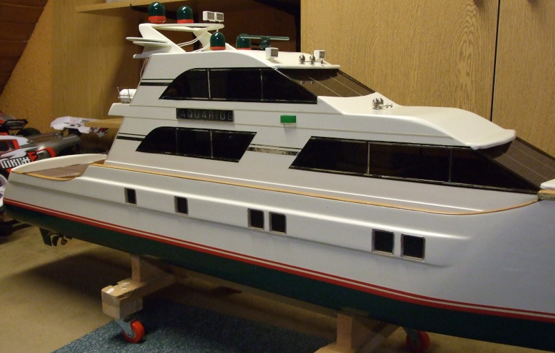 Fantasie-Luxusyacht Eigenbau - Seite 4 Dscf0129