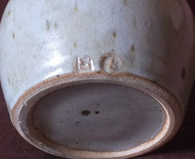 Eric Golding, Branscombe Pottery  100_2422