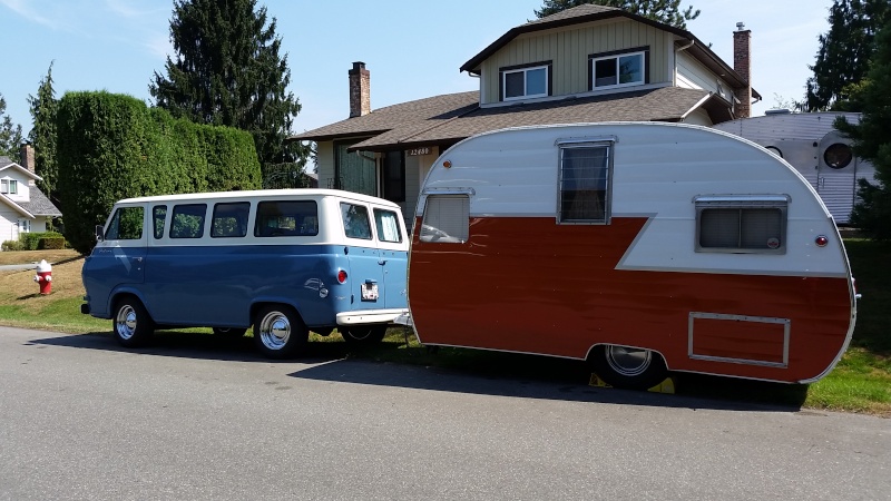 Vans with retro trailer! 20150837