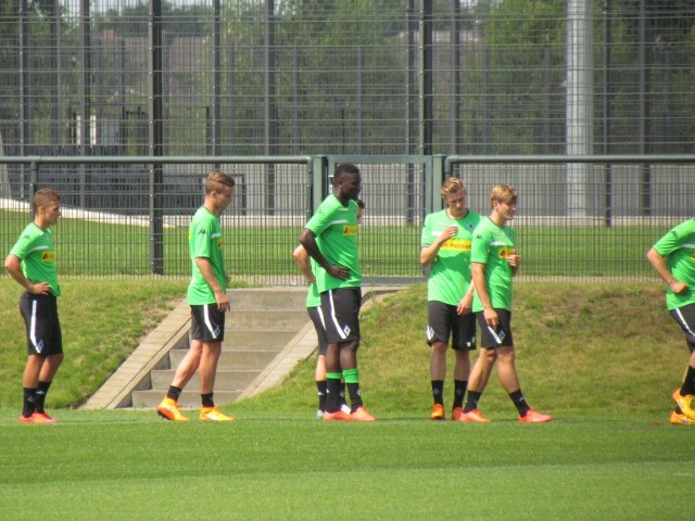Trainingsauftakt der Saison 2015/2016... Img_8213