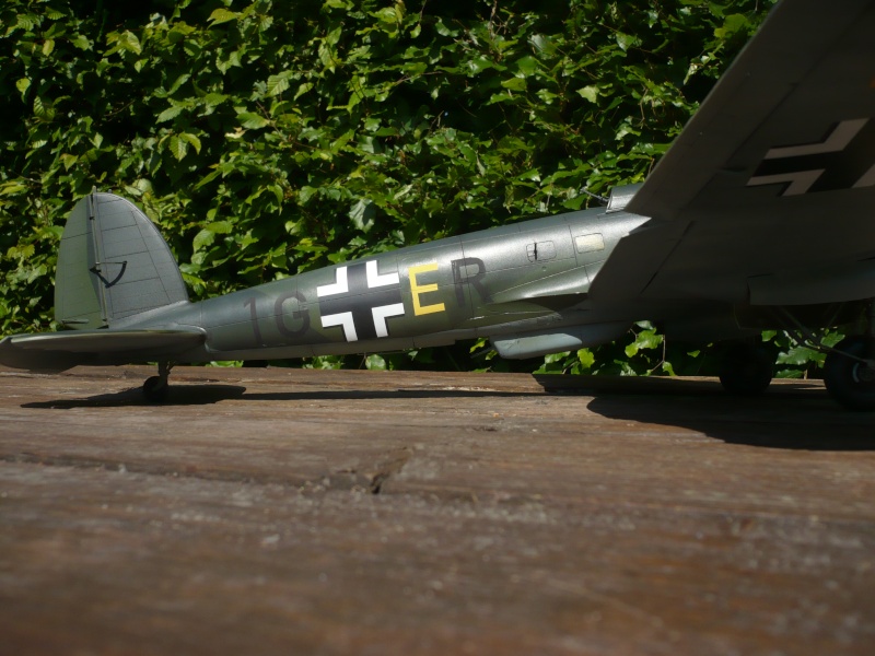 Heinkel He-111 H16 Uffz Hubert-Ludwig Pflaum KG-27 Boelcke Revell 32e - Page 7 P1080820