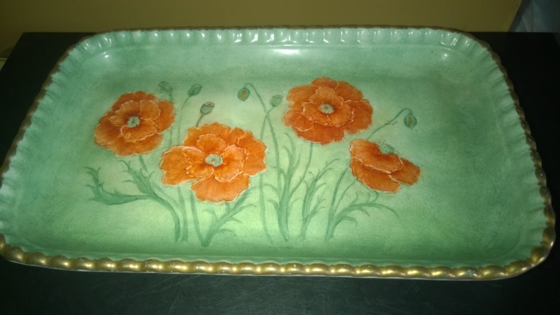 square tray/dish signed on back, please help identify maker. Wp_20112