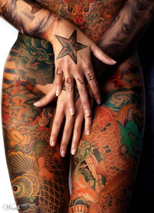 CHARME - Les plus belles femmes sont tatouées... - Page 4 27859310