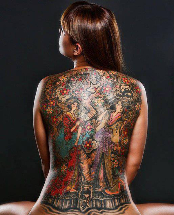 CHARME - Les plus belles femmes sont tatouées... - Page 6 Japane10