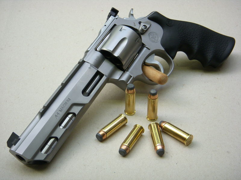 S&W 629 Hunter Plus, 44 Magnum Smith-10