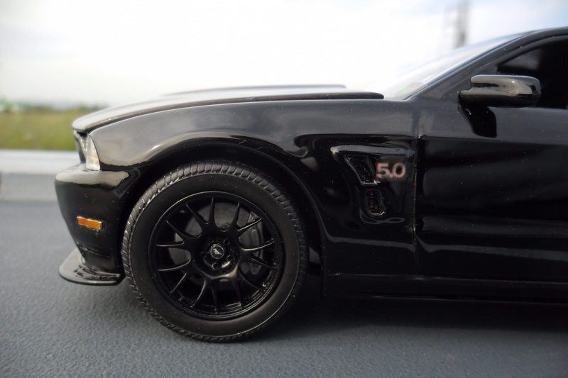 Ford Mustang GT/CS 2011 California Special .... - Page 2 Sam_6211