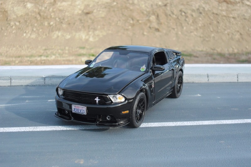 Ford Mustang GT/CS 2011 California Special .... - Page 2 Sam_6311