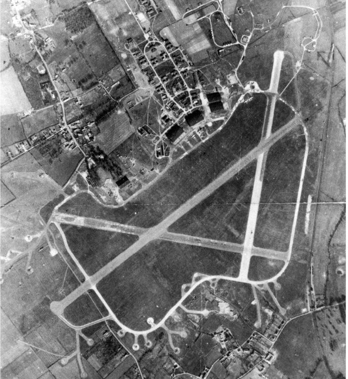 Base aérienne Française-Anglaise-l’USAAF et Luftwaffe(Projet aa) Cfr10