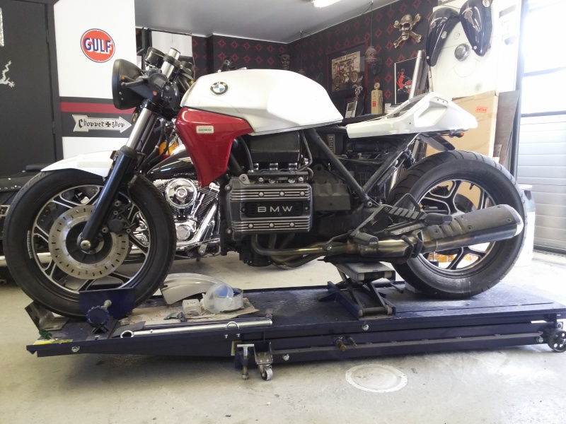 BMW K75 goes cafe racer 20150612