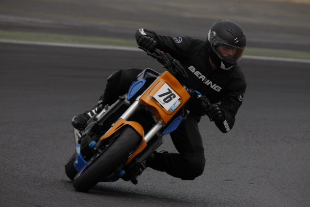 Roulage le 20/07 a magny cours Img_0414