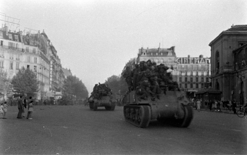 Place de Rennes (actuelle place du 18 juin) Sherma10