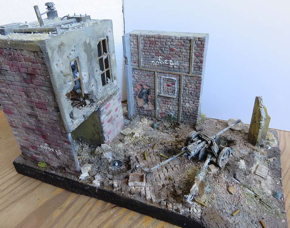 Mur d'usine _ Stalingrad Septembre 42 _ Victoire __1/35 - Page 3 15080212