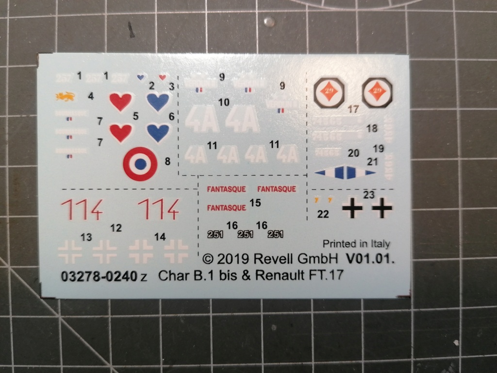 [REVELL] Char B1.Bis et RENAULT FT-17 1/76ème Réf 03278 Img_2025