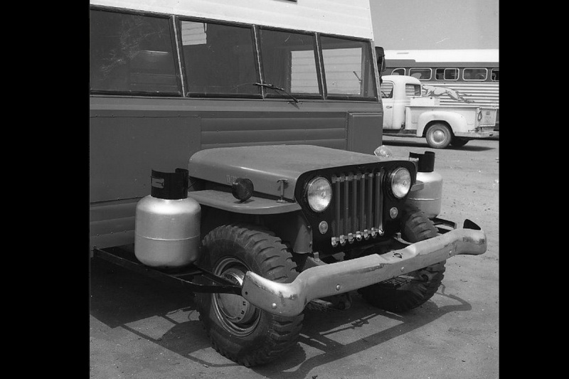Le camping-car sur jeep que vous ne risquez pas de le voir sur une aire de services… Sans_154