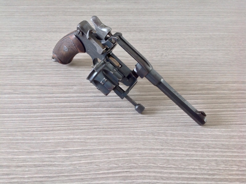 Revolver Mle 1892  Image16