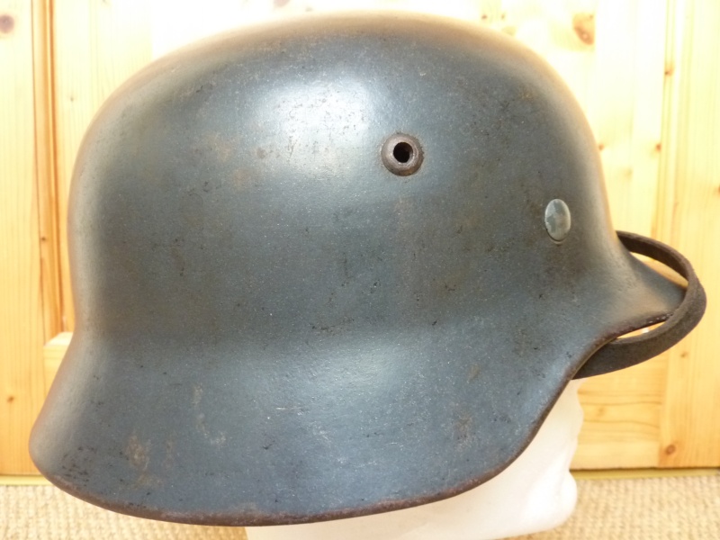 gros gros doute insigne casque allemand modele 40 00228