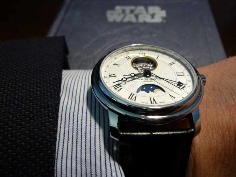 News : Frédérique Constant Classics Slimline Automatic Heart Beat P1040013