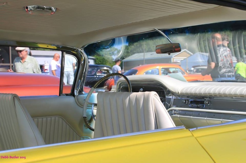 1960 Pontiac - The Golden Indian - Alexander Brothers 10432411