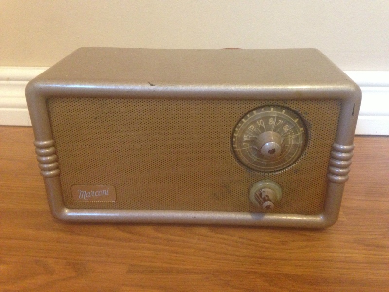 Marconi Tube Battery radio 1950s MODEL 230 690