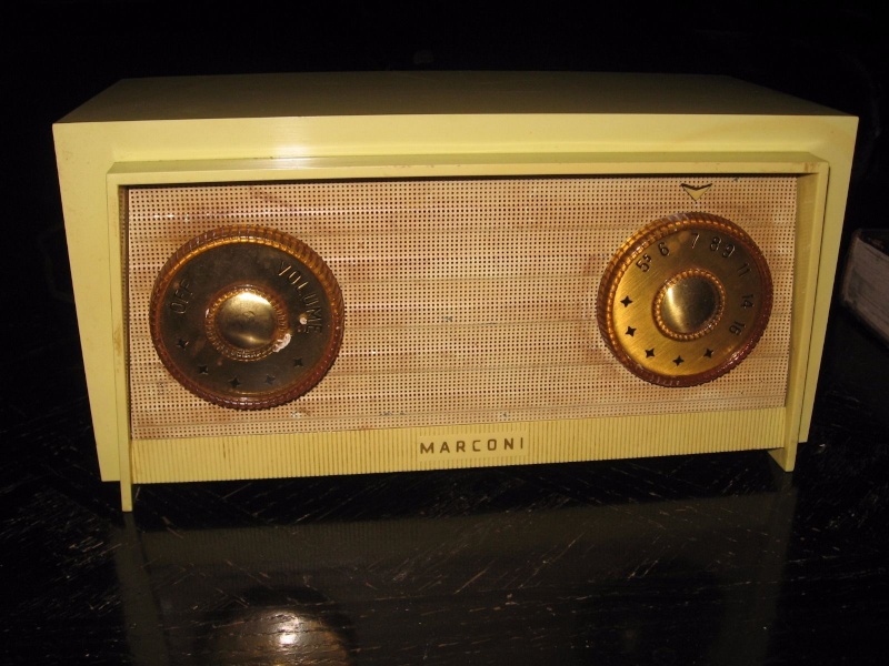 Vintage radios - Page 3 691