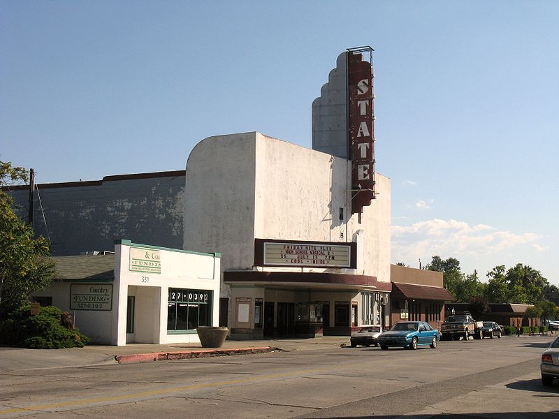 State Theatre -Red Bluff -  California -  USA 800px-12