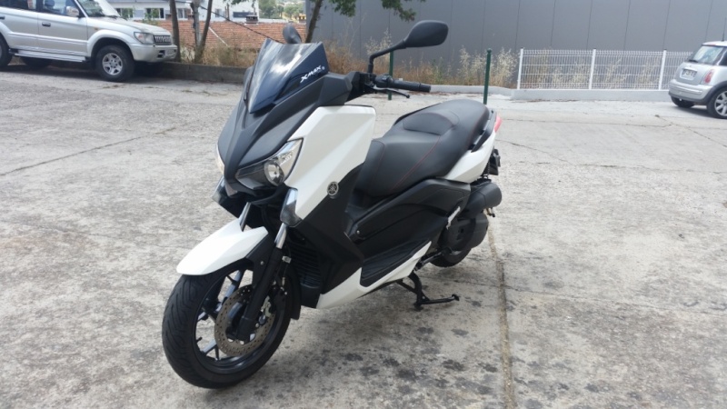 Xmax White 125 2014  20150611