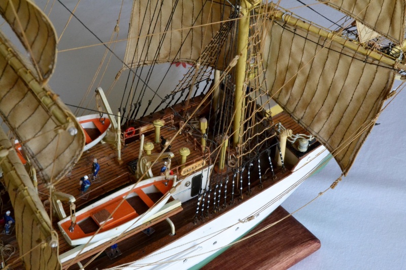 Le  "Danmark" de Billing Boats au 1/75° Dsc_6219