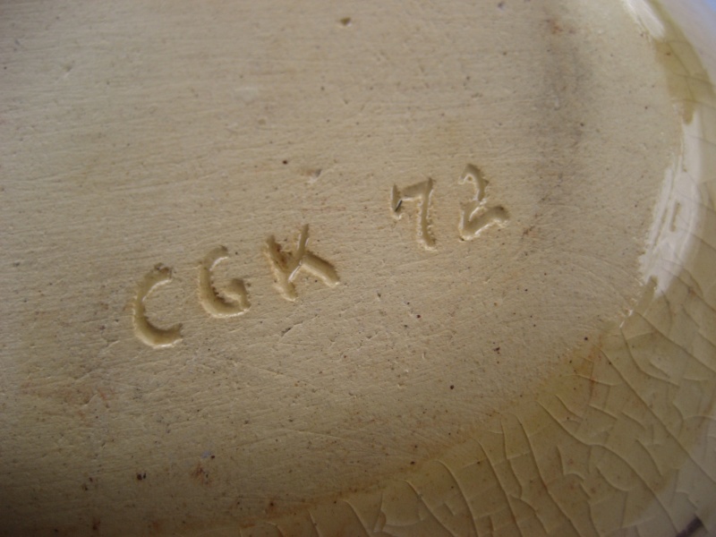 70's? art pottery oval dish marked CGK 72 Img_0721