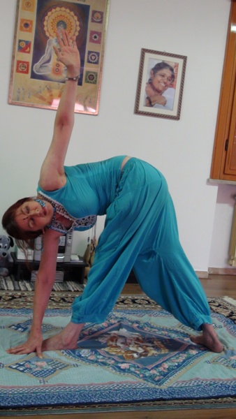 Yoga Monza e Brianza - Lezione di Lunedi 03 Agosto 2015 Studio Gayatri Yoga_m13