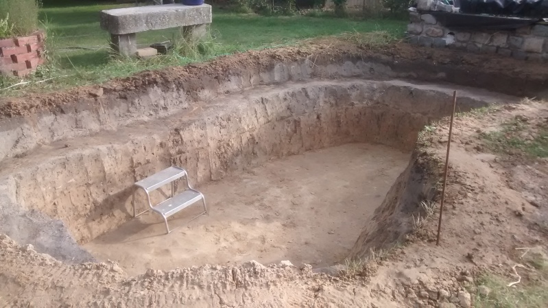 ancien bassin en ciment : debut de travaux ..... 8_512