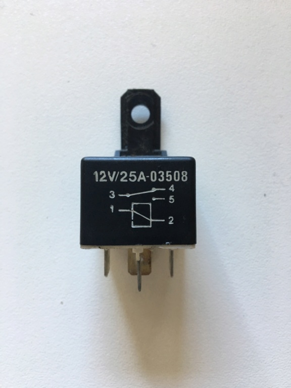 Commodo r100rs 1982, question sur interrupteur de lumière  38ac3010
