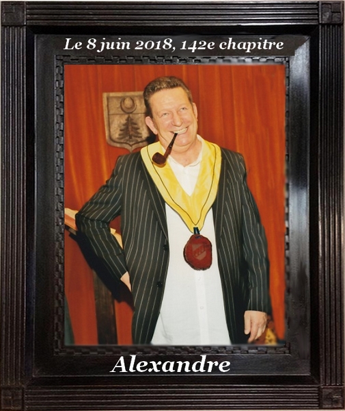 La salle des portraits des confères pipiers de Saint-Claude membres  du bistro. Alexan12