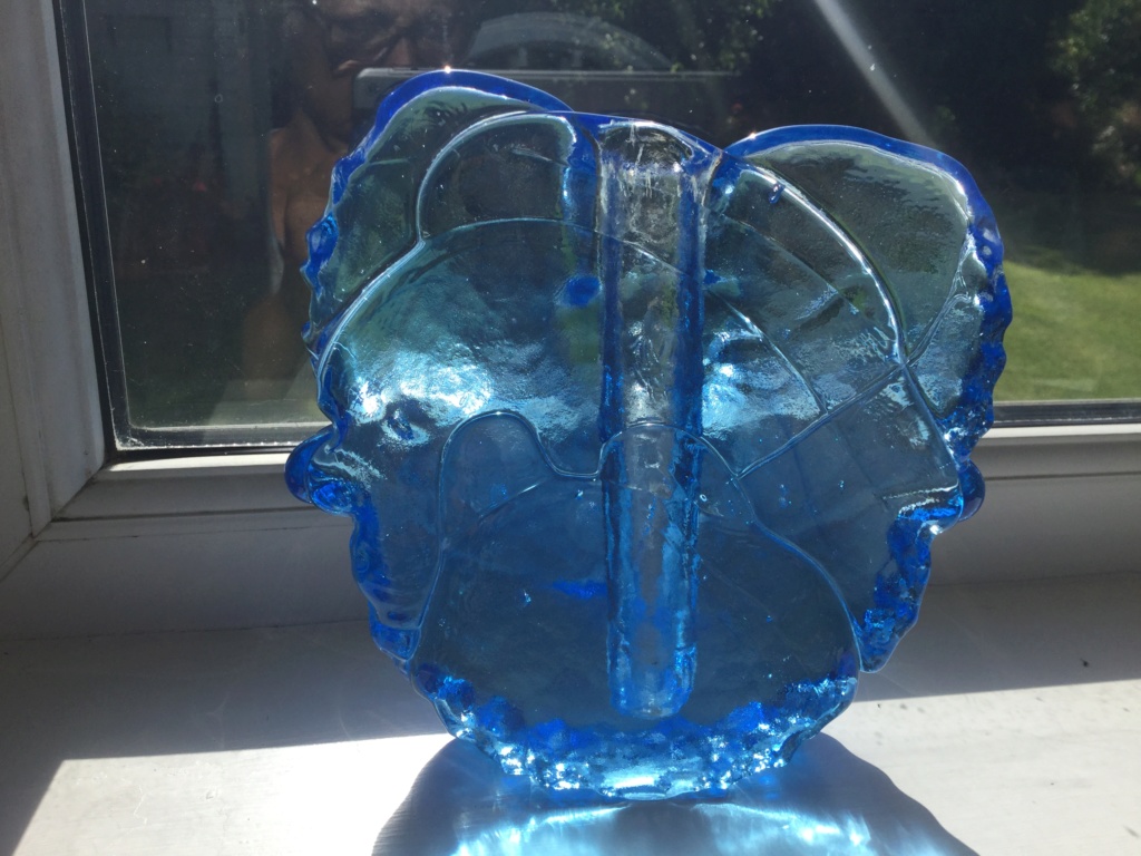 Heavy chunky glass art single stem vase - Amanda Brisbane 9e5cfb10