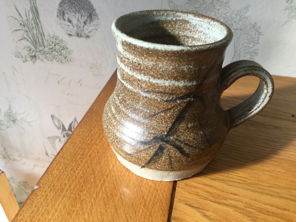 Hand thrown mug with bamboo leaf decoration unidentified mark B0344010