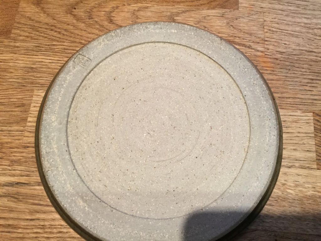 Can anyone I d  this potter AH mark  E7153410
