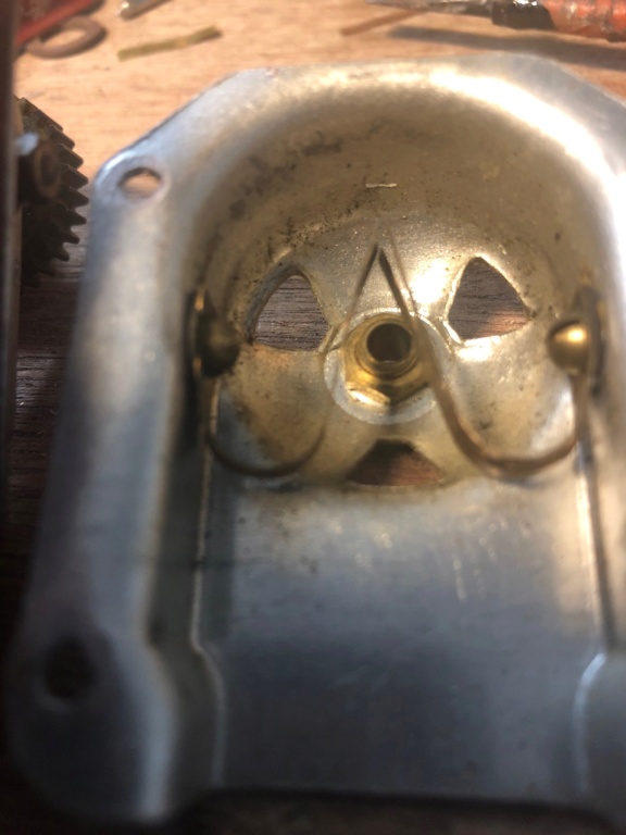 Comment identifier le moteur des cette vedette ? 902ba010