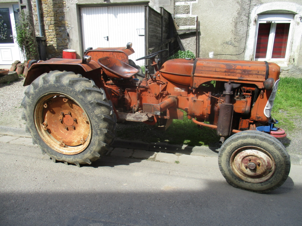 2024/04/14 - Expo vieux tracteurs à Courcelles (54) Img_4533