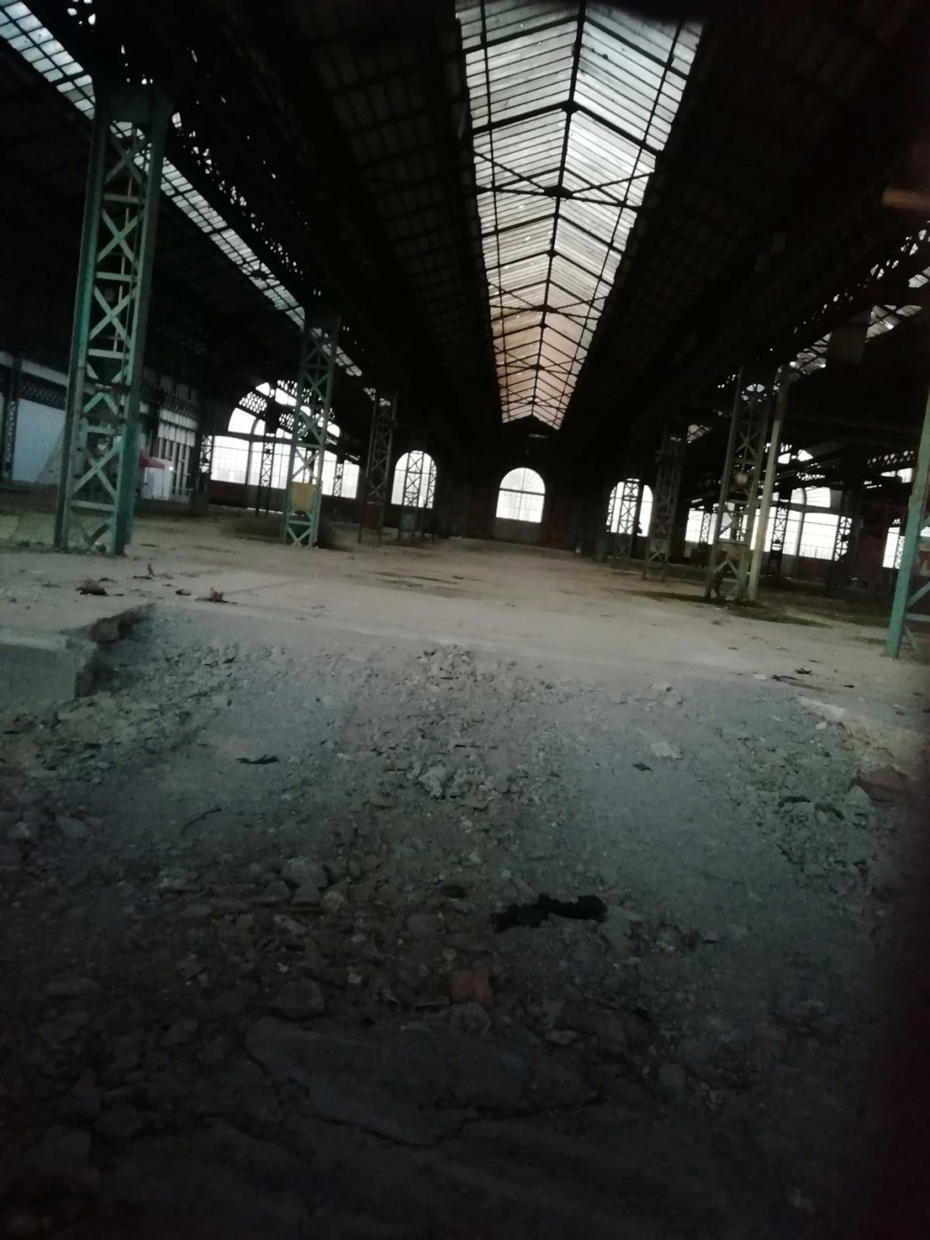 L'usine de Vierzon :  après 1945 vue de l'intérieur  Usine-14