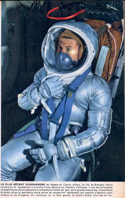 Scaphandre spatial - Space suit Untitl32