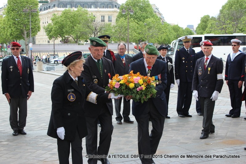 Reportage 2015 cérémonie Dien Bien Phù à l'ETOILE 072-im11