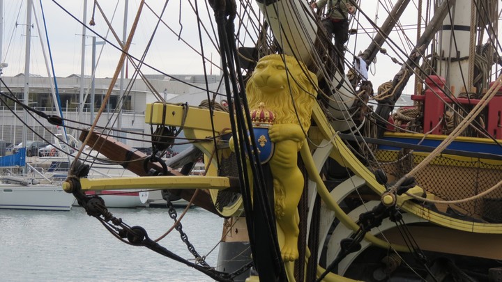 l'hermione ,frégate datant de 1779,refaite à l'identique  à rochefort Img_4418