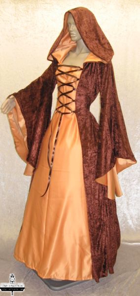 amazone robe médiévale Braun10