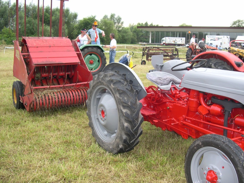 Vieux tracteurs à Sélestat   ( Bas-Rhin ) Dscn4721