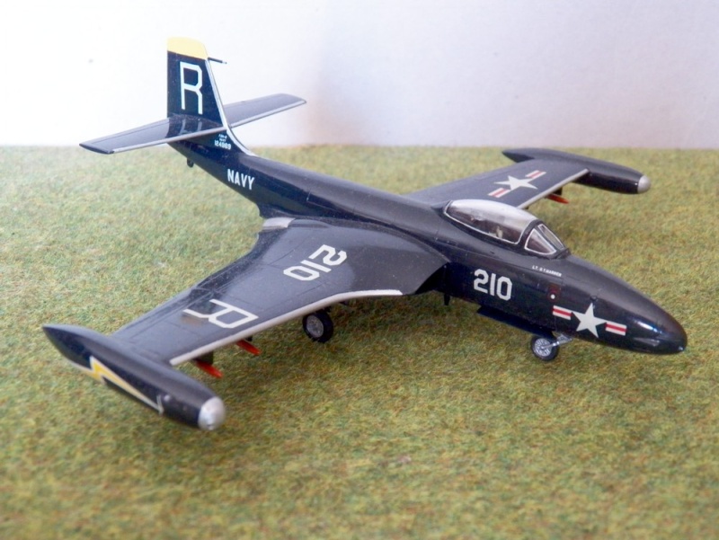 [Airfix] McDonnell F2H-2 Banshee, 1980 à 1987 F2h-2_13