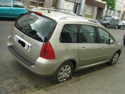 Vend peugeot 307 break . 3223-012